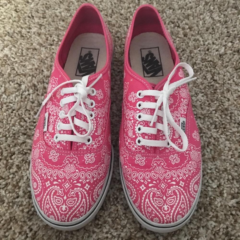 Pink bandana lo pro vans 8.5